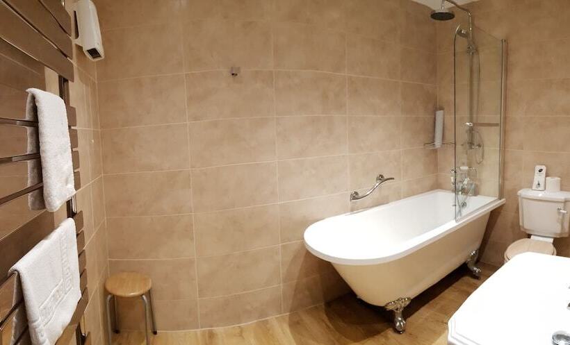 בית מלון כפרי Loch Rannoch Highland Club