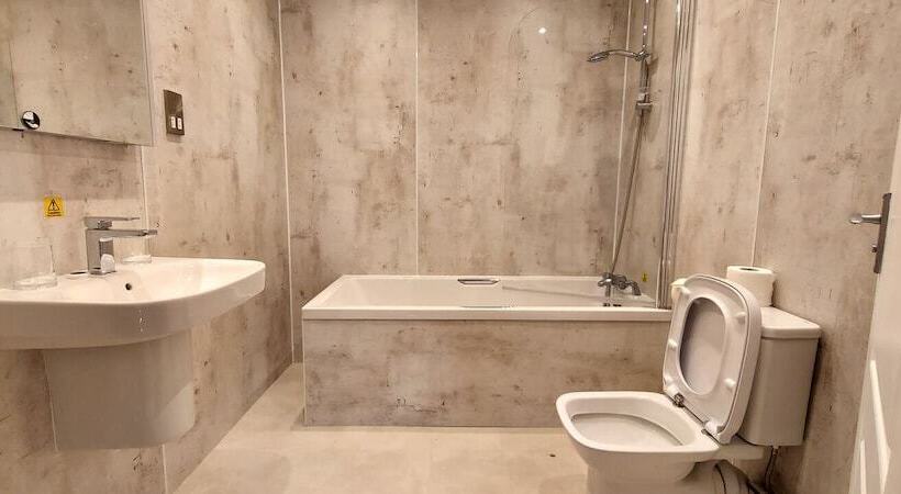 בית מלון כפרי Loch Rannoch Highland Club