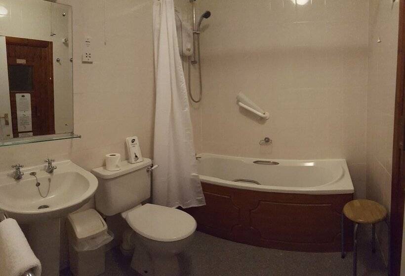 בית מלון כפרי Loch Rannoch Highland Club