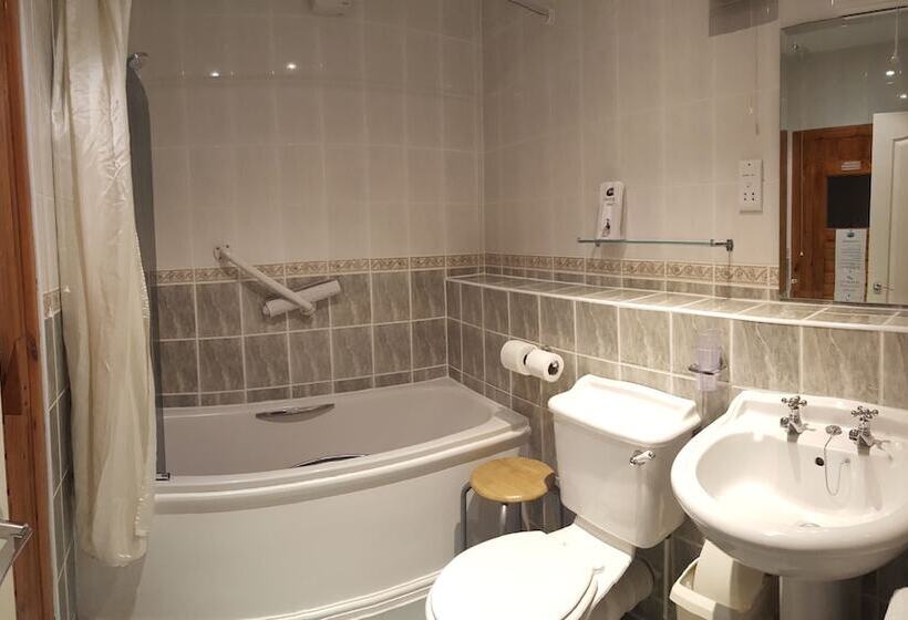 בית מלון כפרי Loch Rannoch Highland Club