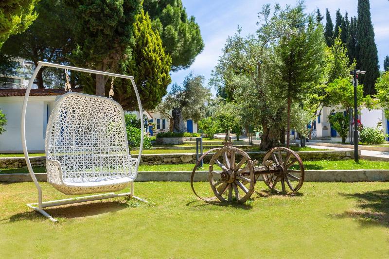 בית מלון כפרי Risus Garden Marina