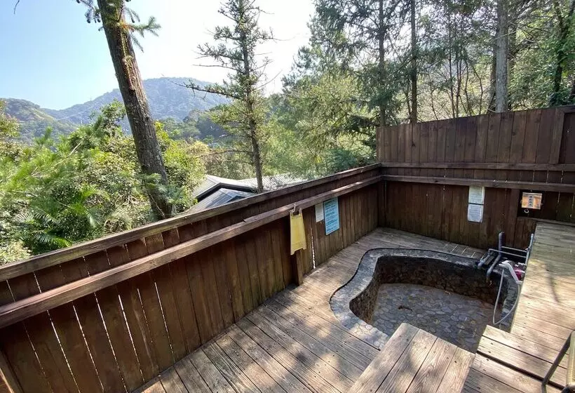 Mhuwe Hotspring