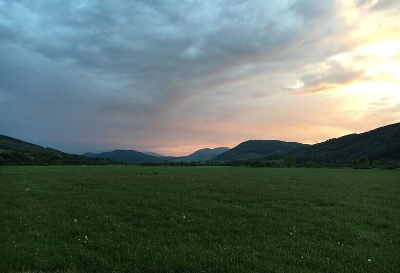 پانسیون Balnearn House