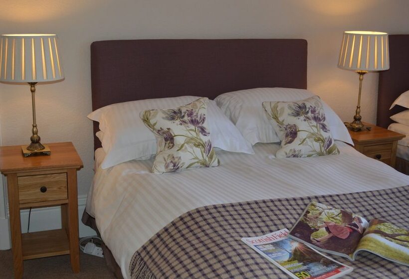 پانسیون Balnearn House