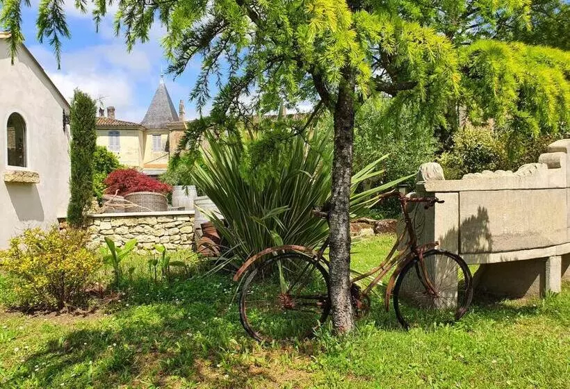 Majatalo Le Clos Réaud