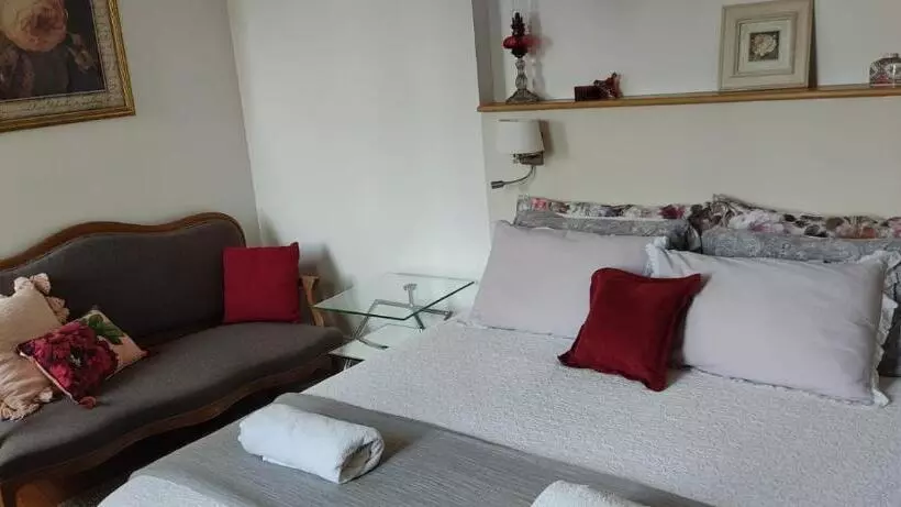 Majatalo Le Clos Réaud