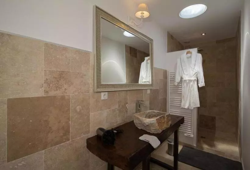 Majatalo Le Clos Réaud