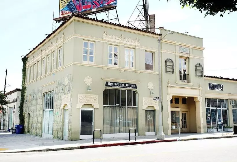 ユースホステル The Steady