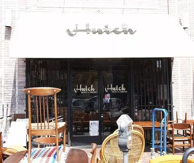 ユースホステル The Steady