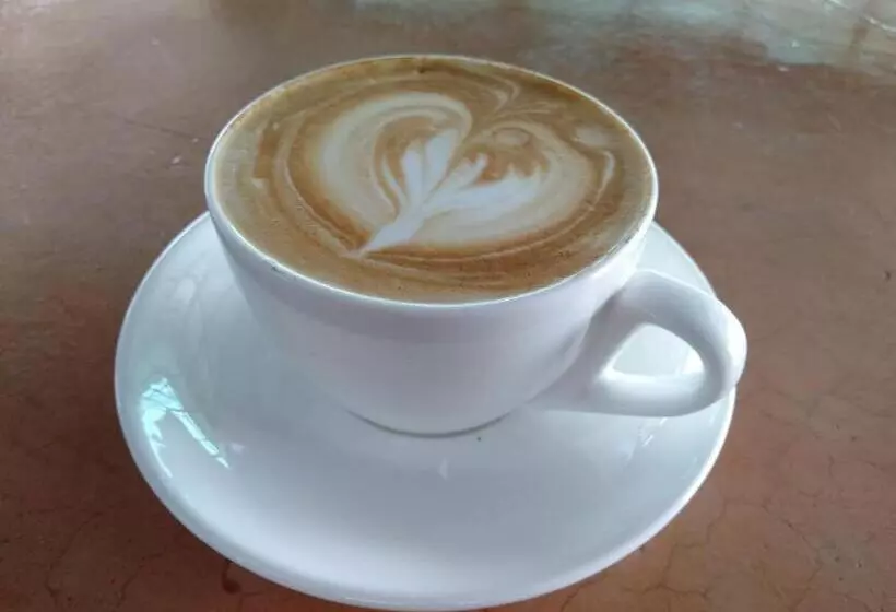 Baan Chang Hotel & Coffee House