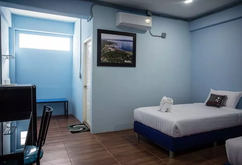 Baan Chang Hotel & Coffee House