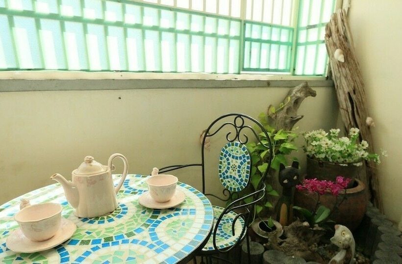 تختخواب و صبحانه Ho Shan Years