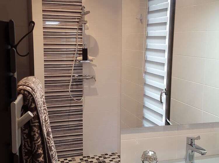 ベッドアンドブレックファースト La Vertabelle