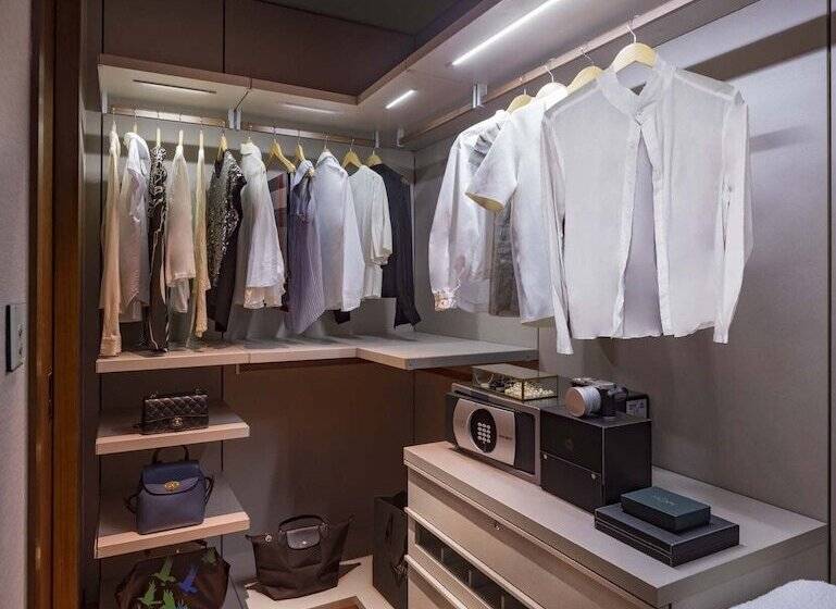 Fraser Residence Orchard, Singapore