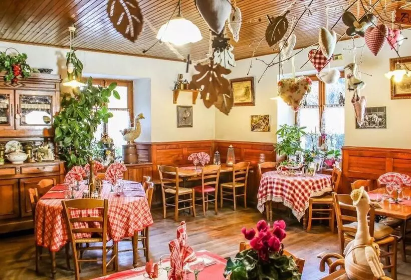 簡易ホテル Auberge De La Canardière