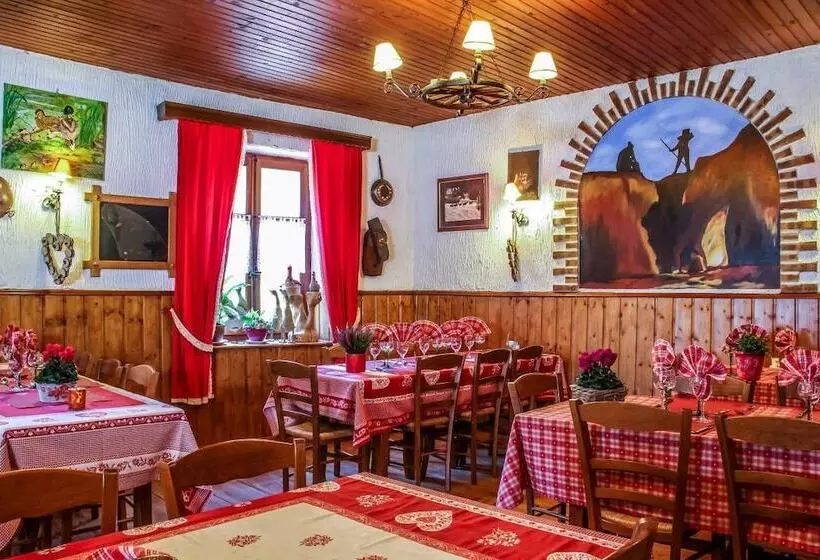 簡易ホテル Auberge De La Canardière