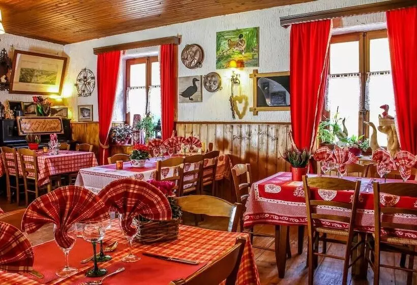 簡易ホテル Auberge De La Canardière
