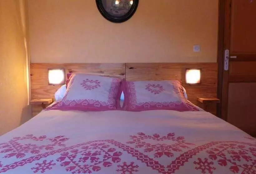 簡易ホテル Auberge De La Canardière