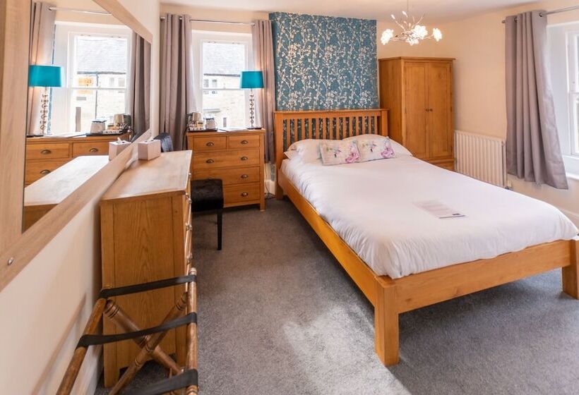 Хостел Rose And Crown Bath