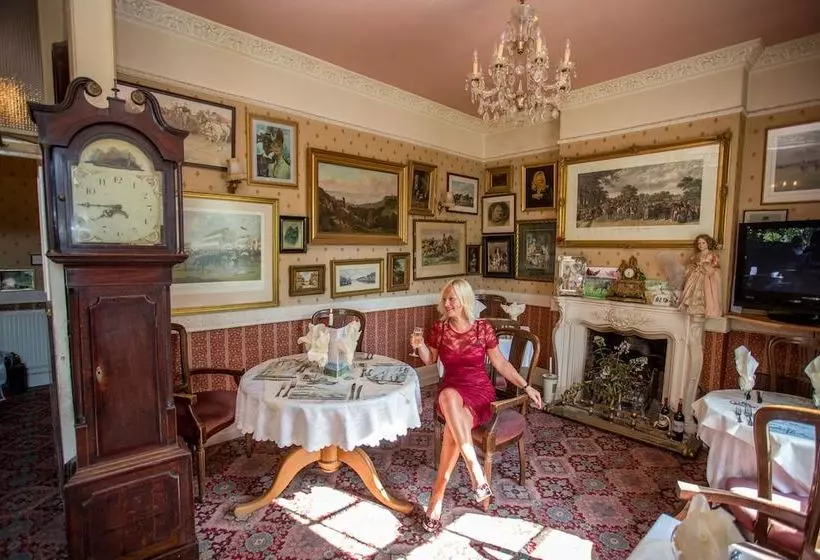 Hostelli The Ostrich