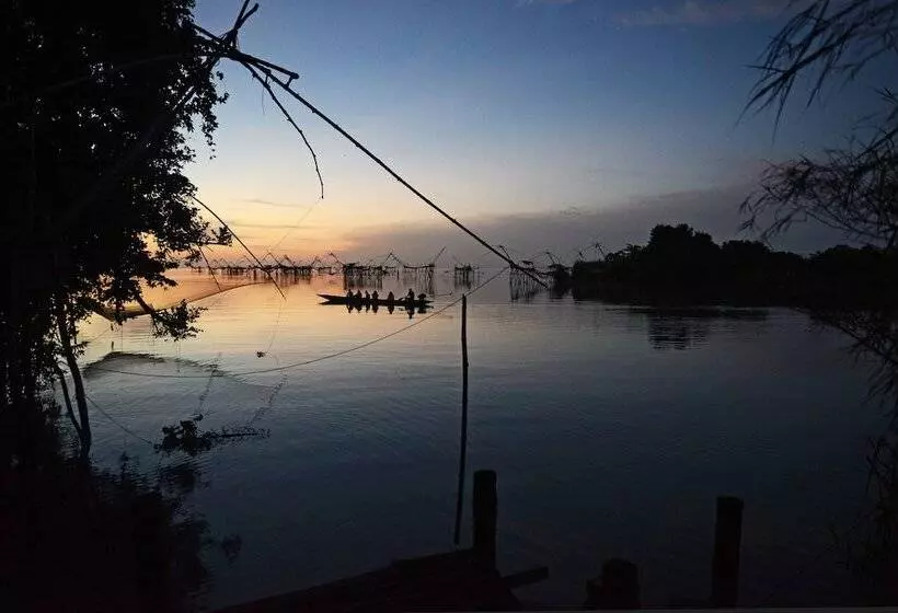 Hotelli Baantonlamphu Pakpra