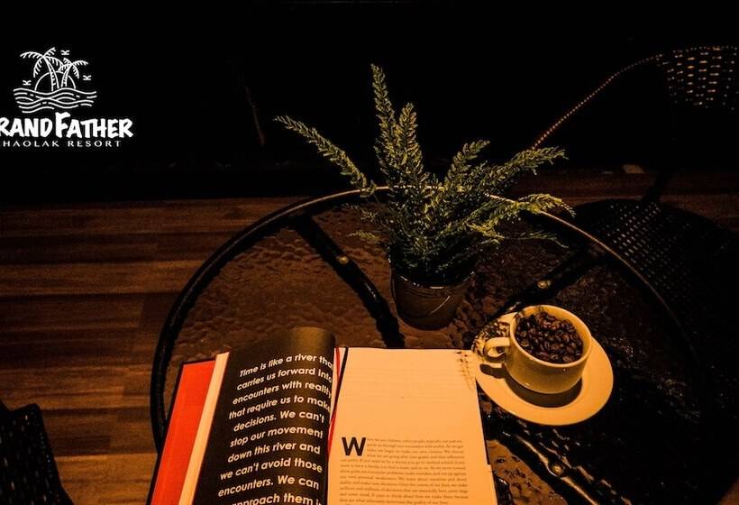 Hotel Grandfather Khaolak Resort