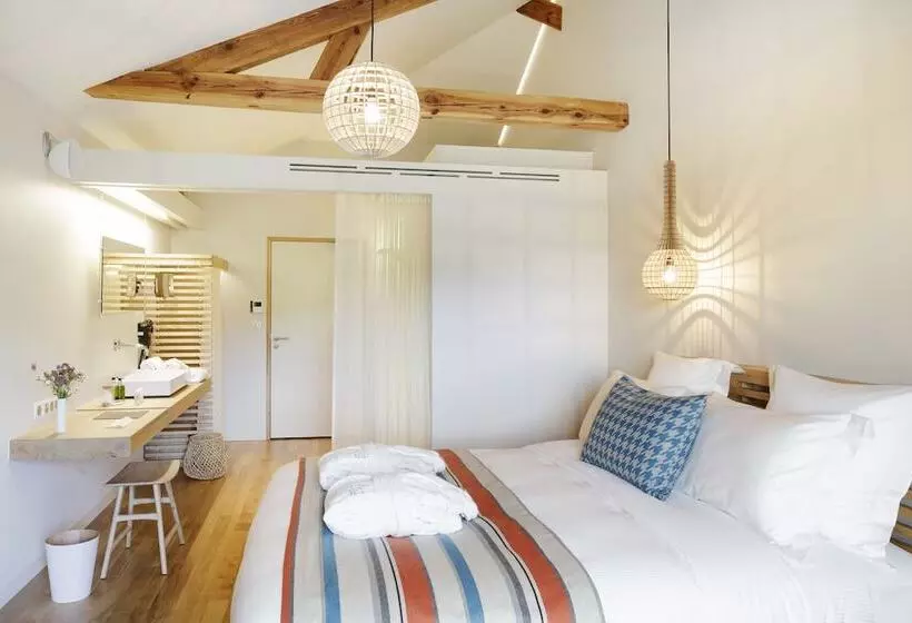 ホテル Hôtel Le Pré