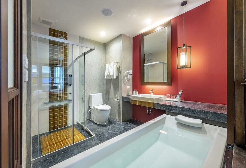 هتل Monkham Village Hat Yai