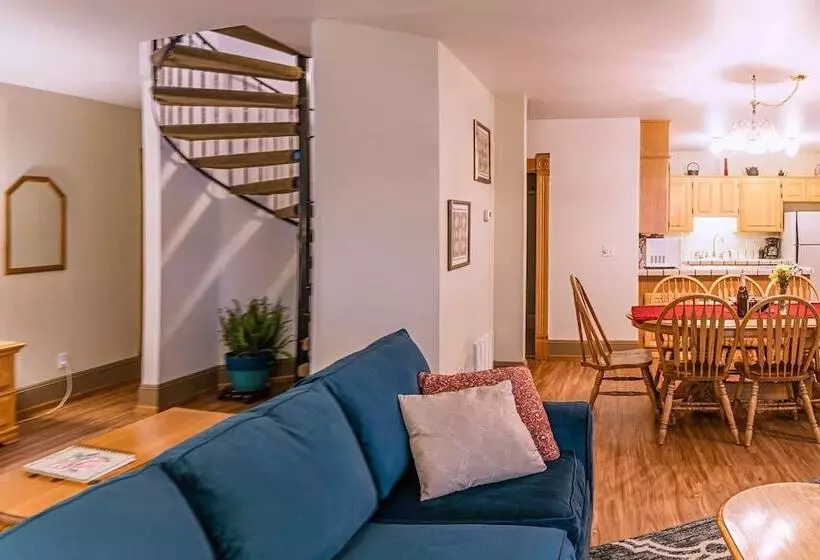 Oak Sherwin House Near Osf