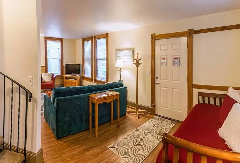 Oak Sherwin House Near Osf