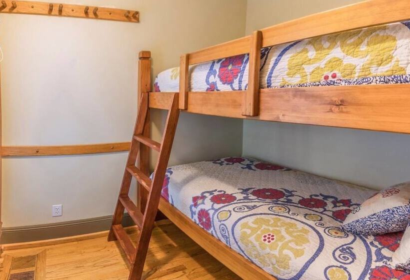 Oak Sherwin House Near Osf