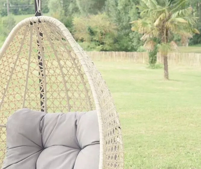 ベッドアンドブレックファースト A Clairefontaine