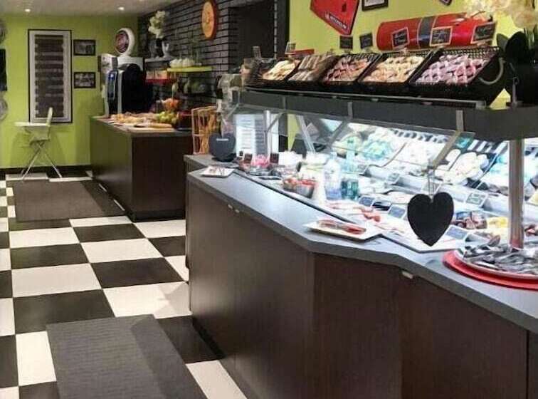 Enzo Hotel Brétigny