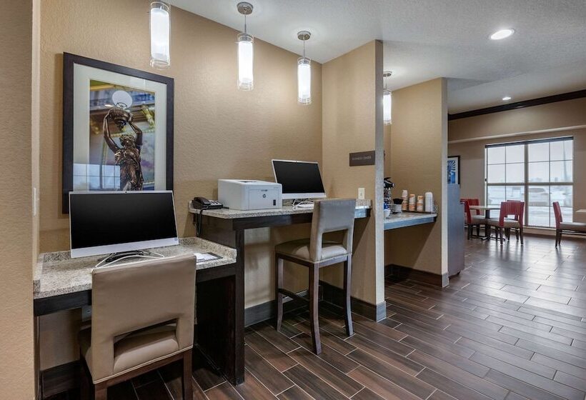 فندق Comfort Inn & Suites Cedar Rapids Cid Eastern Iowa Airport