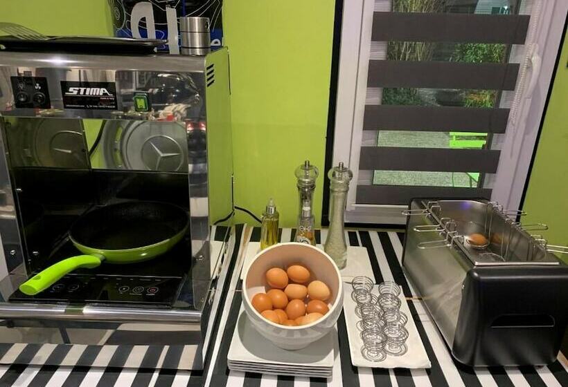 Enzo Hotel Brétigny