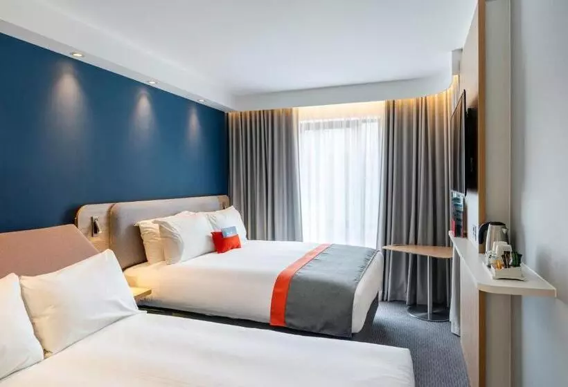 هتل Holiday Inn Express   Derry   Londonderry, An Ihg