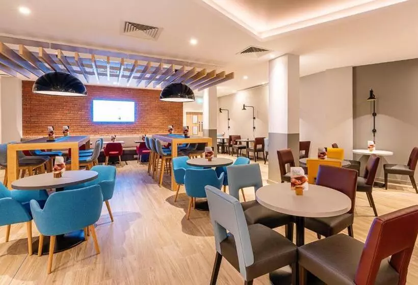 هتل Holiday Inn Express   Derry   Londonderry, An Ihg