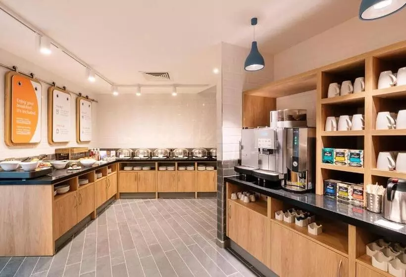 هتل Holiday Inn Express   Derry   Londonderry, An Ihg