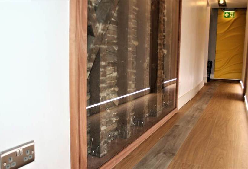 فندق Rioshouse Henley