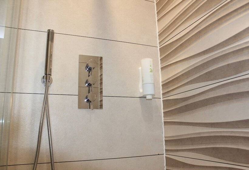 فندق Rioshouse Henley