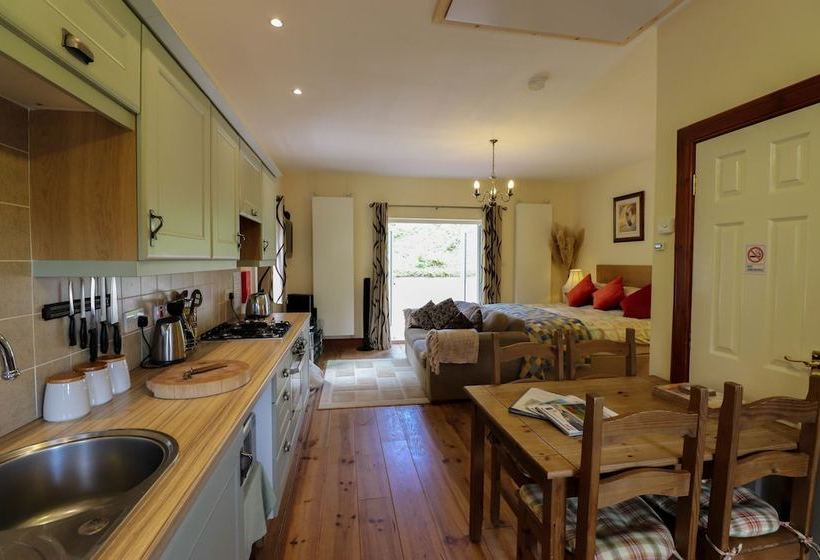 Сельский отель Loch Ness Glamping