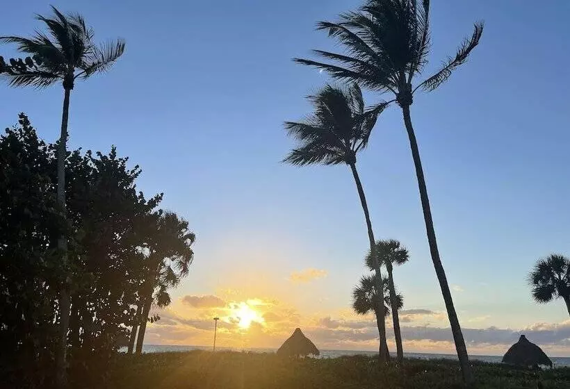 モーテル La Villa Resort