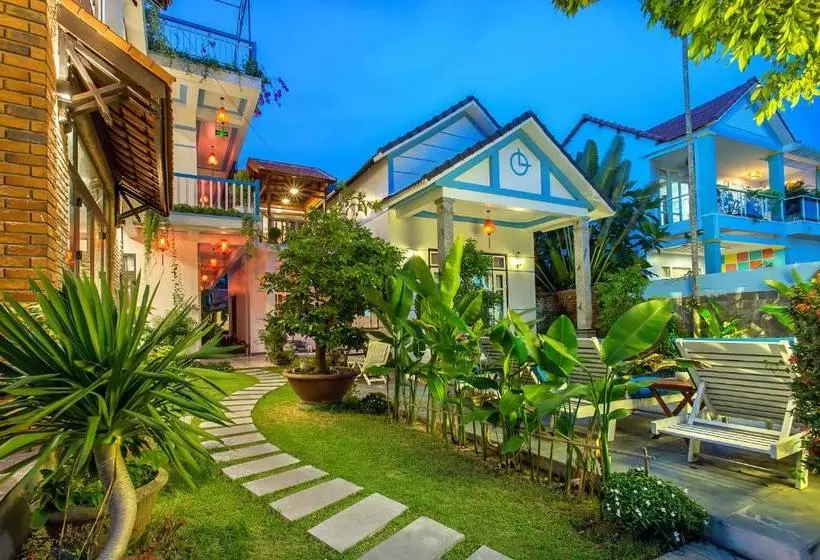 پانسیون An Bang River Lake Villa
