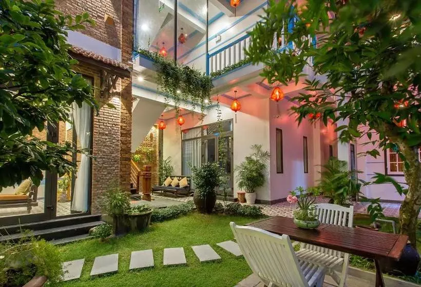 پانسیون An Bang River Lake Villa