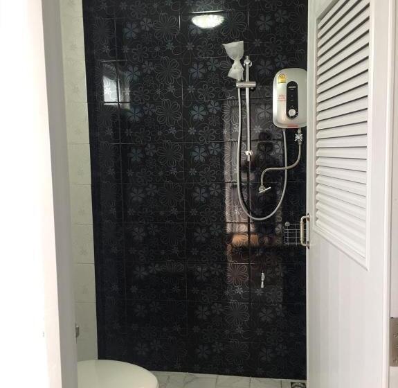 פנסיון Khaohom House