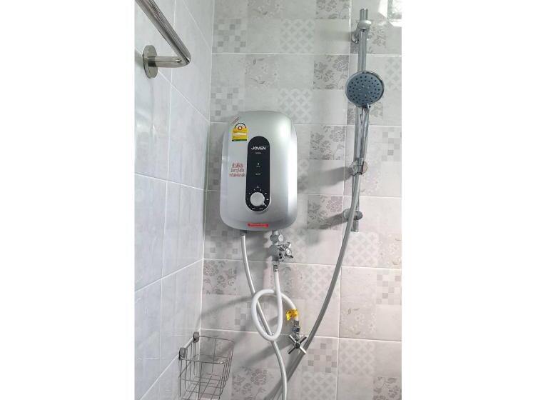 פנסיון Khaohom House