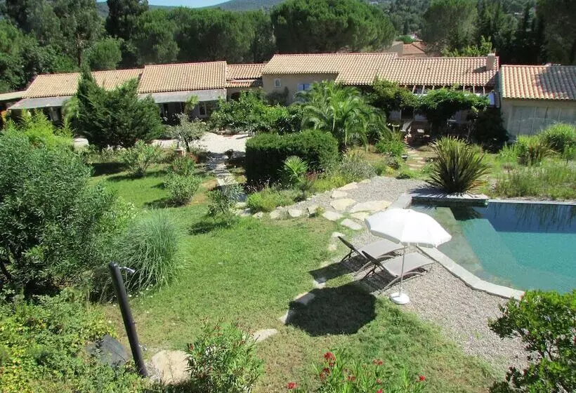 Majatalo La Villa Les Hespérides
