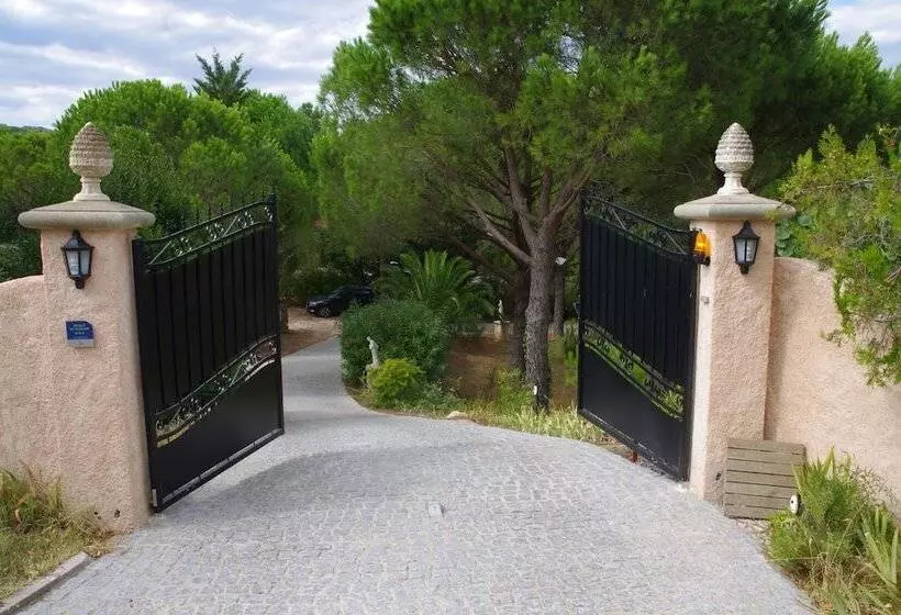 Majatalo La Villa Les Hespérides
