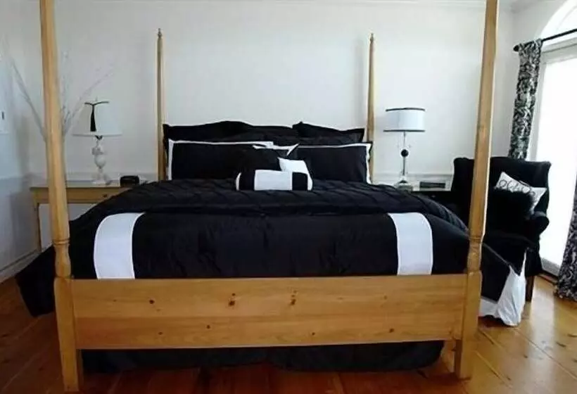 ベッドアンドブレックファースト Hartwell House Inn