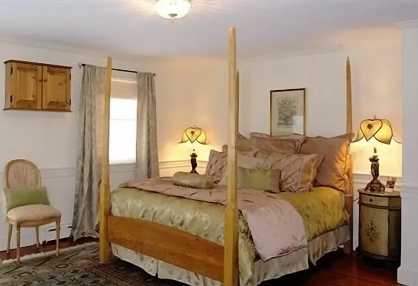 ベッドアンドブレックファースト Hartwell House Inn